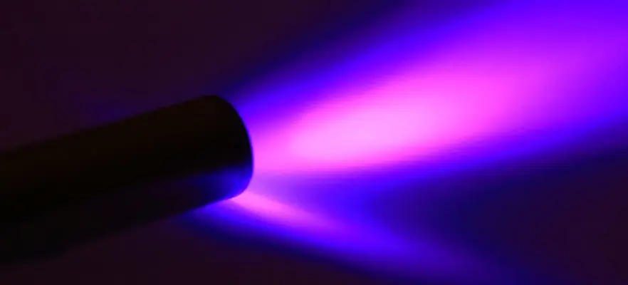 luz-ultravioleta-c-en-las-oficinas-inmobiliare-signify.webp