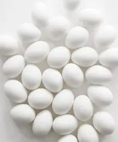 f923d51caa538293c38041cc63268856--white-on-white-snow-white.webp